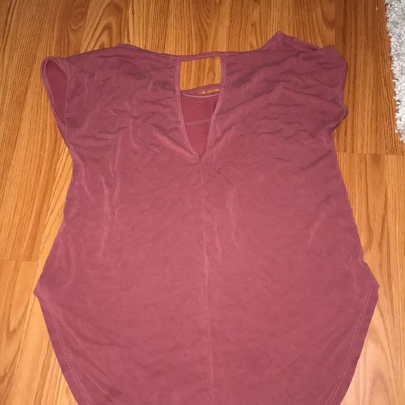 Short Sleeve Rust Top - Picture 2 of 2